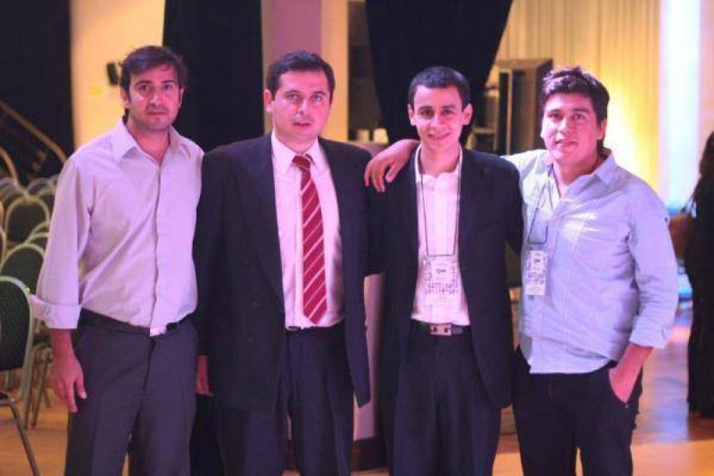 J�venes empresarios catamarque�os distinguidos en Buenos Aires