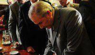 Barrionuevo promueve firmas por Malvinas