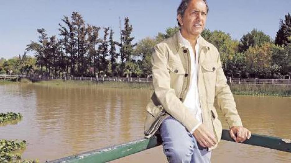 �Mientras algunos me atacan, la gente me dice: �aguant�, Daniel, aguantᒔ