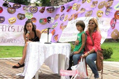 RE�NEN FIRMAS PARA LA INSTALACI�N DE LA COMISAR�A DE LA MUJER