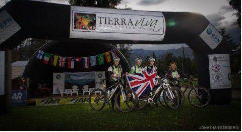 Equipo ingl�s se qued� con la competencia Tierra Viva 2013