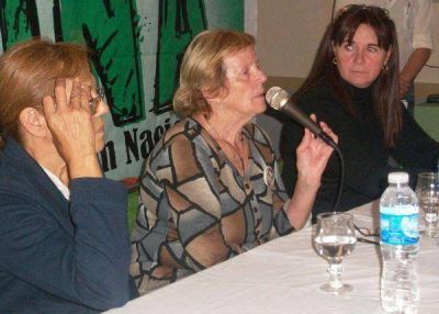 Rosa Bru y Norma Dom�nguez disertaron en jornada organizada por Kolina