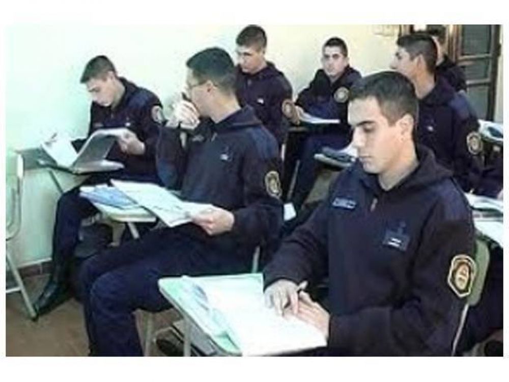 Incentivan la incorporaci�n de j�venes a las fuerzas de seguridad
