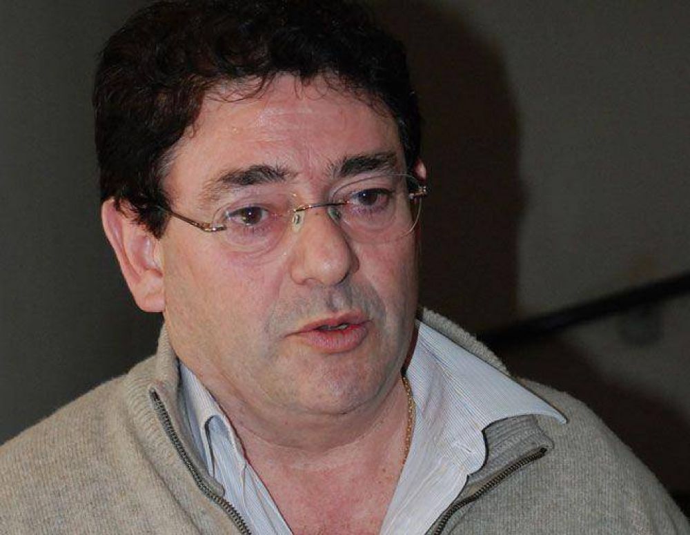 Robledo, por la reelecci�n: "nadie entiende mejor que yo el proyecto nacional y popular"