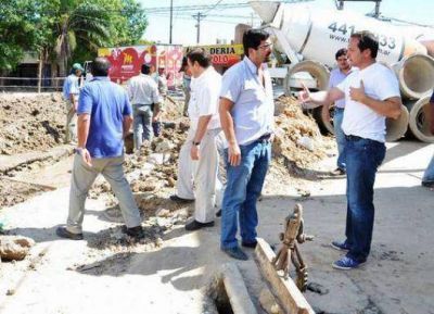 Con m�s obras, Camau refuerza su campa�a