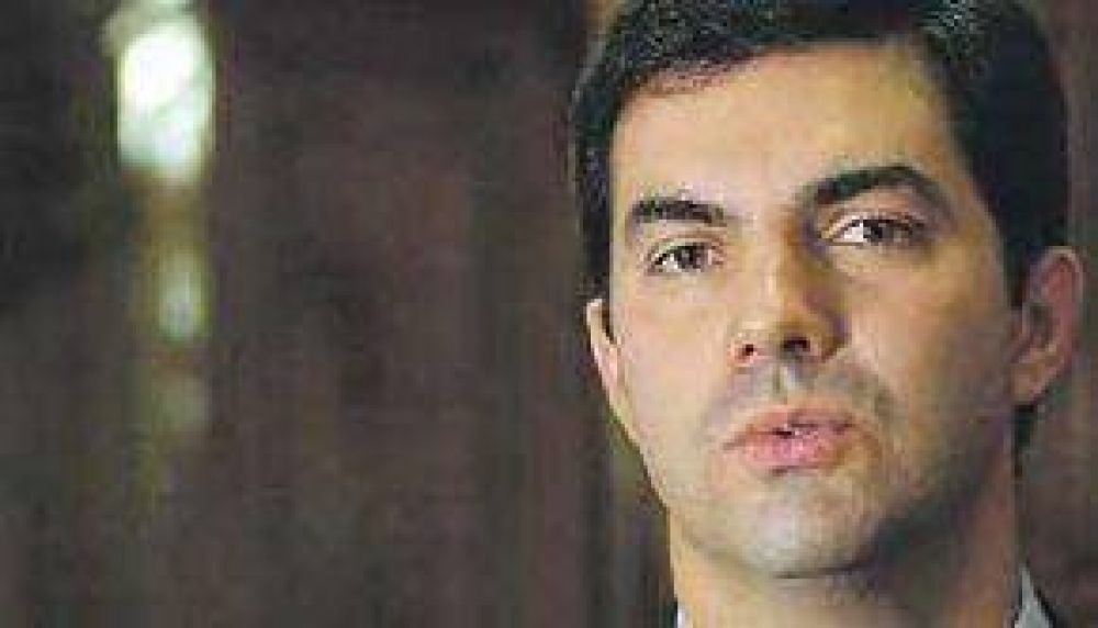 Urtubey ya no es prescindente y dijo que votar� al senador