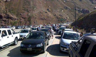 M�s de 6 mil personas cruzaron desde Mendoza hacia Chile este s�bado