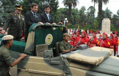 Un cumplea�os con ponchos rojinegros 