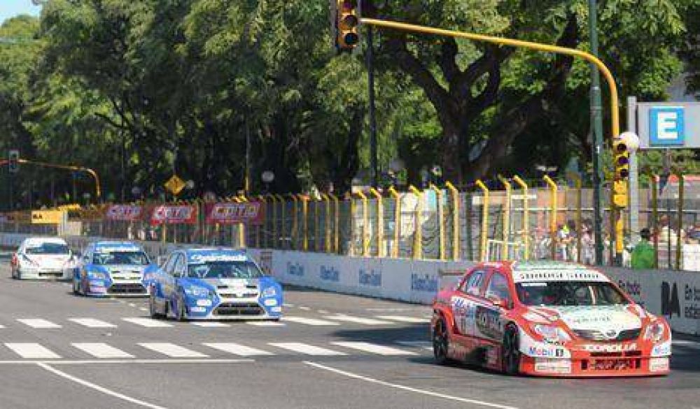 Madres del Dolor contra el TC2000 callejero