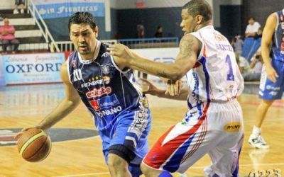 Pe�arol padeci� m�s de la cuenta pero se puso match point