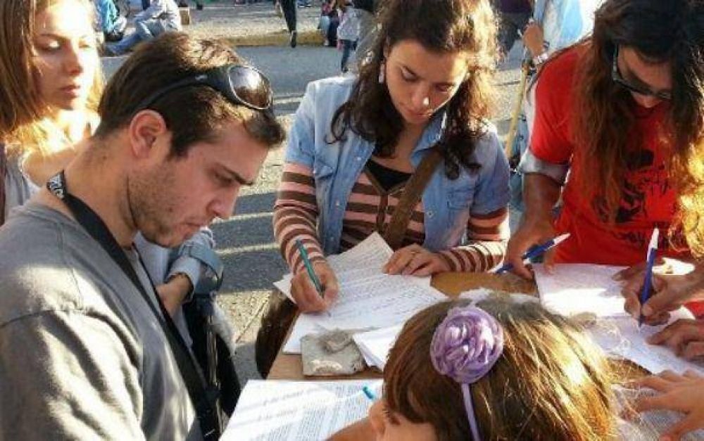 M�s de 200 personas renunciaron a la Iglesia Cat�lica