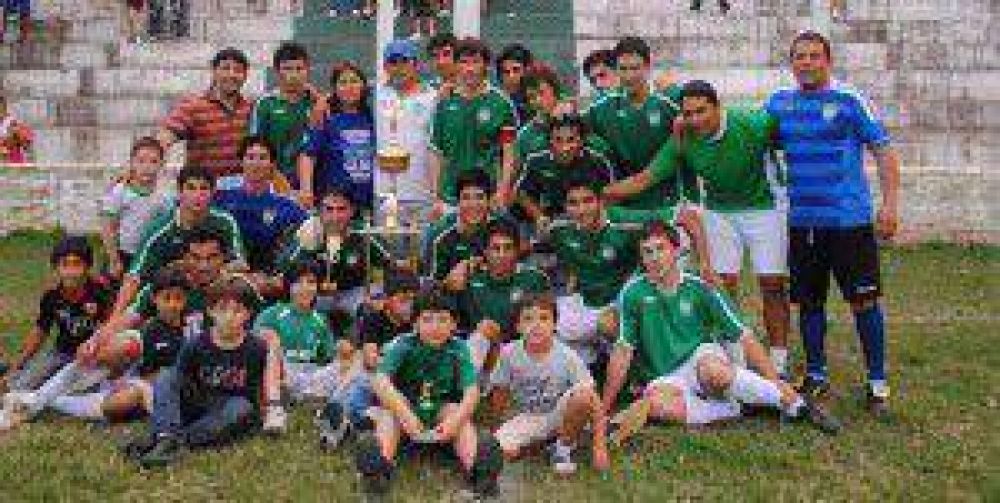 Atl�tico Laguna Blanca aplast� a Sportivo Cultural por 5 a 0