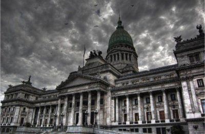 La falta de un debate profundo