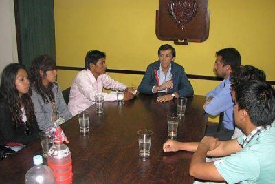 Universitarios apoyan el proyecto de boleto estudiantil gratuito