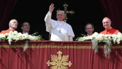 El papa Francisco llam� a la paz en un mundo "dividido por el ego�smo"