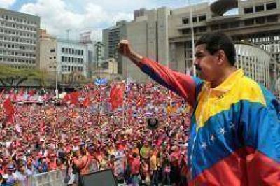 Dos nuevas encuestas ratifican la amplia ventaja de Maduro