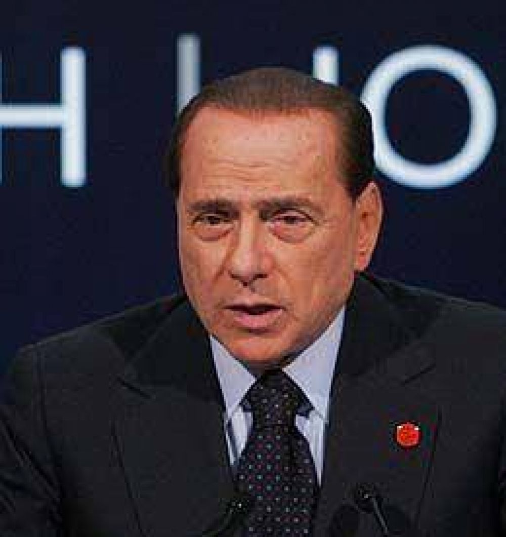 Italia: Berlusconi anunci� refer�ndum para modificar la ley electoral y reducir a la oposici�n 