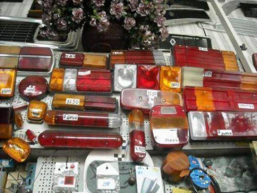 Repuesteras en crisis por el cepo a las importaciones