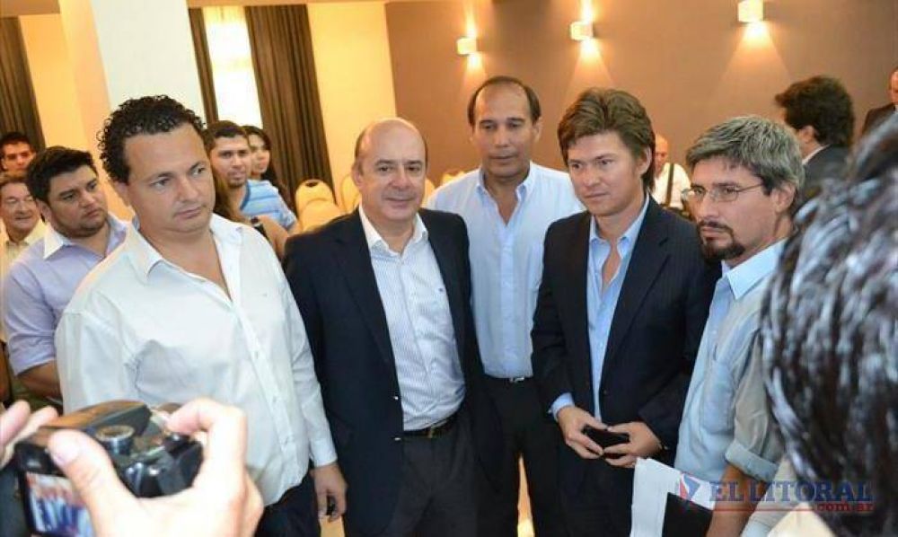 Dos frentes se perfilan y ser�n al menos cuatro las ofertas electorales