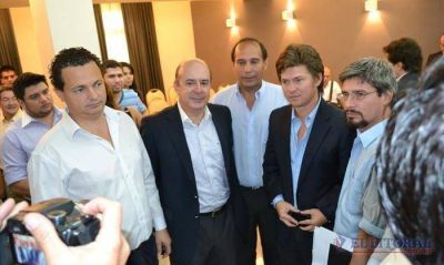 Dos frentes se perfilan y ser�n al menos cuatro las ofertas electorales