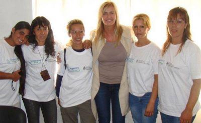 Se pondr� en marcha en Ca�uelas el programa �Ellas Hacen�