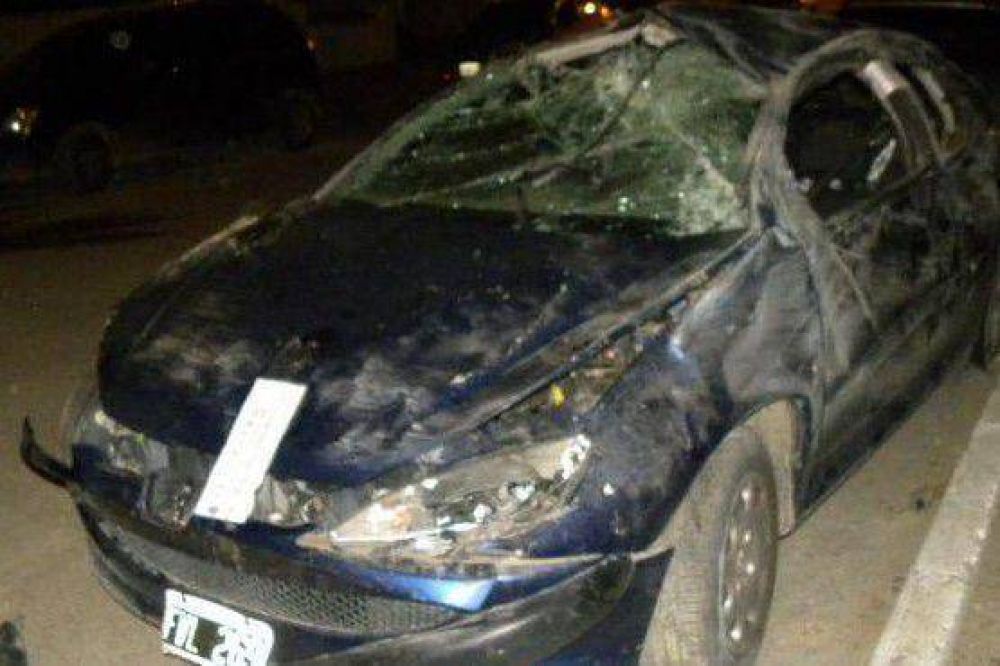 Violento vuelco en la ruta N� 281