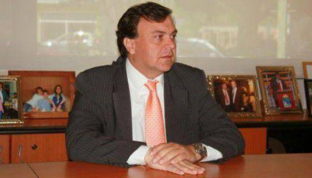 El intendente de El Calafate habl� de la "poca participaci�n" en las internas