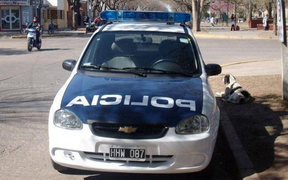 Los capturan, los llevan a la comisar�a y se fugan de nuevo