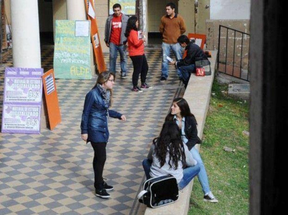 En cinco a�os se quintuplicaron las becas estudiantiles en la UNR