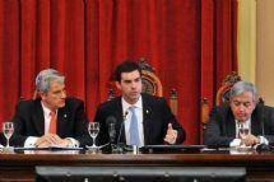 Urtubey: "Equidad, inclusi�n e integraci�n son los pilares de mi gobierno"