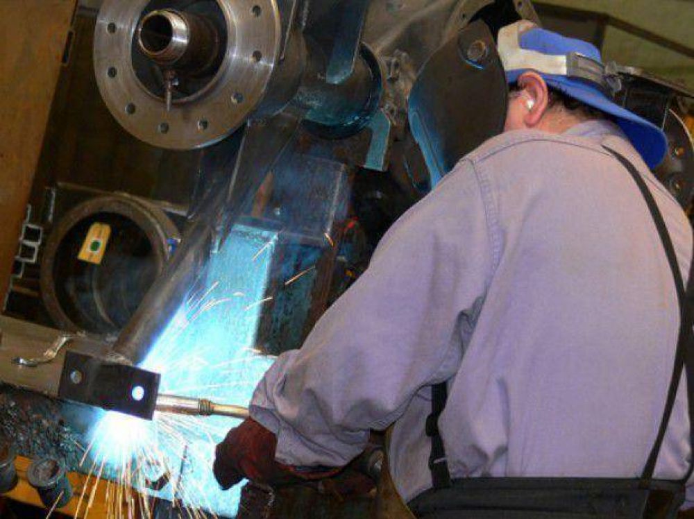 El empleo privado en blanco cay� 0,5% en Santa Fe a fin de 2012