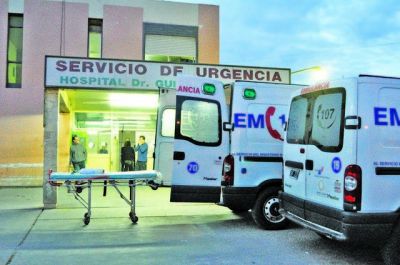 Un joven pelea por su vida luego de que una moto lo atropellara en la puerta de su casa
