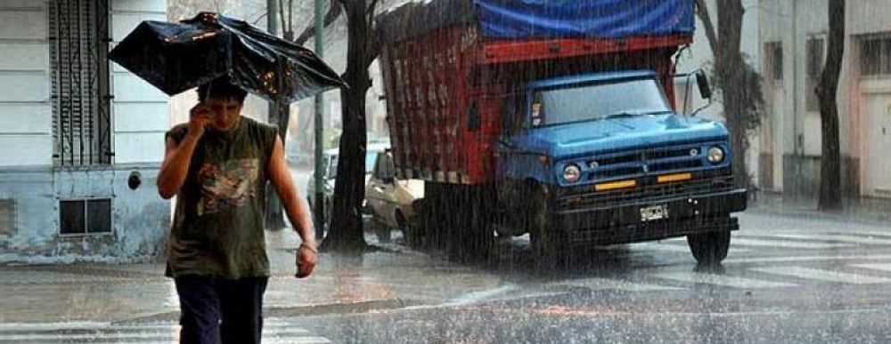 Aunque ces� el alerta, el agua lleg� para quedarse