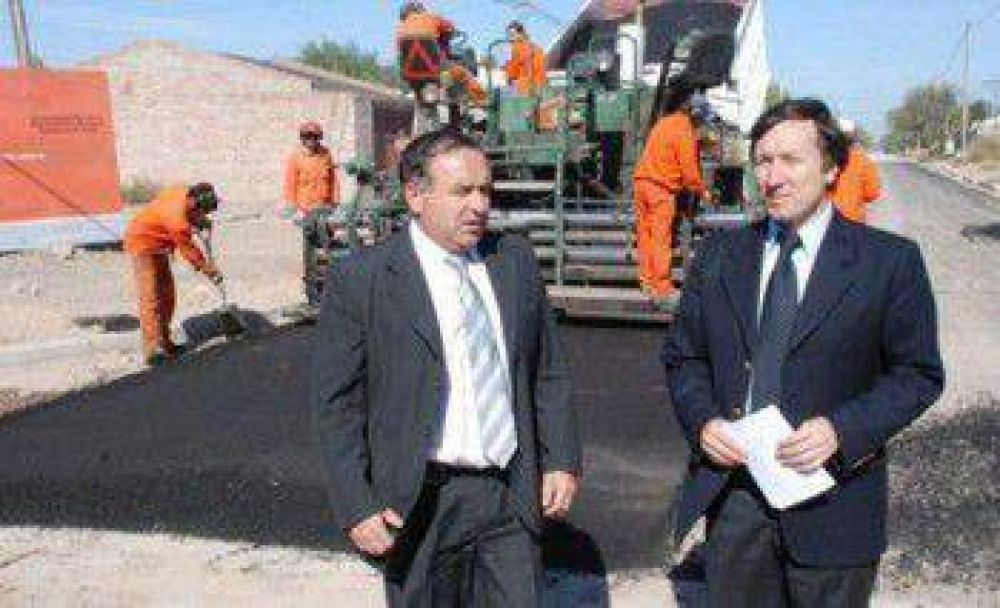 �Por qu� la Municipalidad ven�a pagando el asfalto m�s caro?
