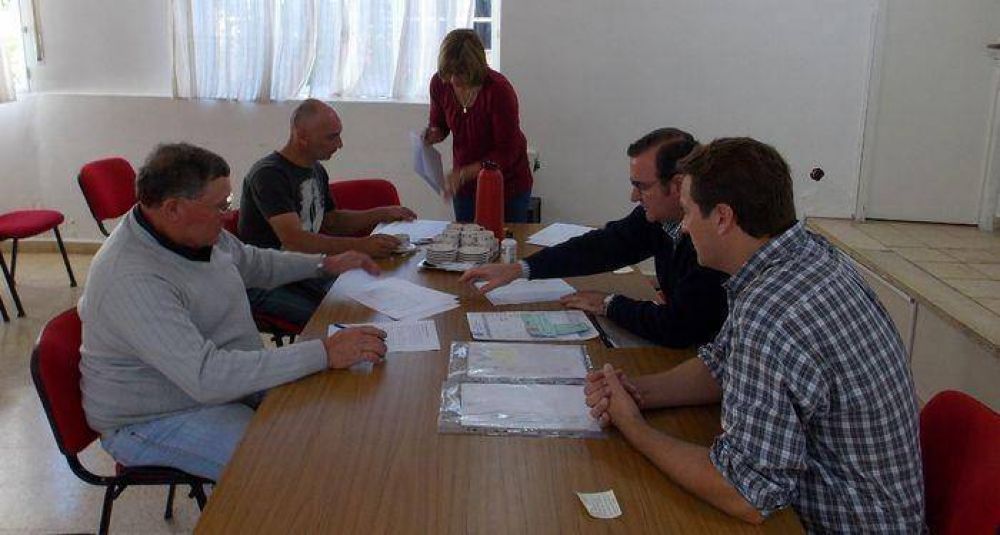 Contin�a el apoyo a productores del distrito