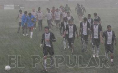 El Fort�n pesc� un gol y sac� ventaja