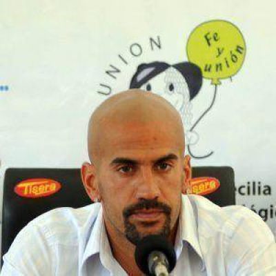 Conferencia de prensa de Ver�n: "Pellegrino entra en nuestros planes"