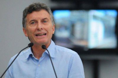 Macri lleg� al pa�s y recorrer� el barrio de Chacarita