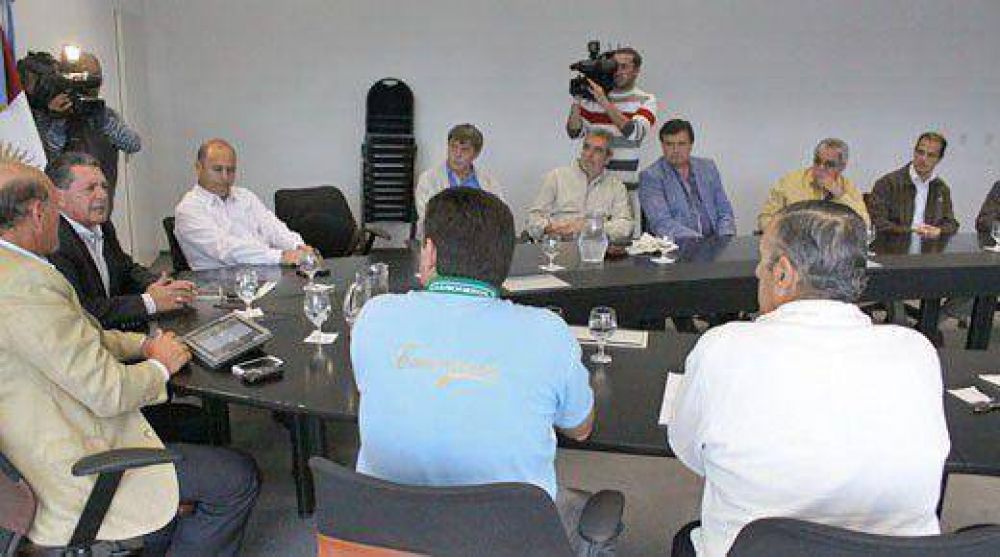 La Provincia destac� el inicio del di�logo tras bloqueo a los s�per