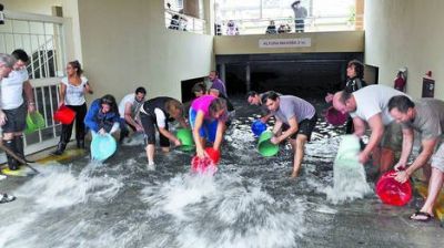 Tr�gico temporal: La violenta tormenta dej� 8 muertos en Capital y GBA