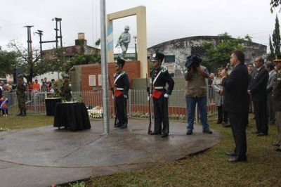 Homenaje a los ca�dos y ex combatientes de Malvinas