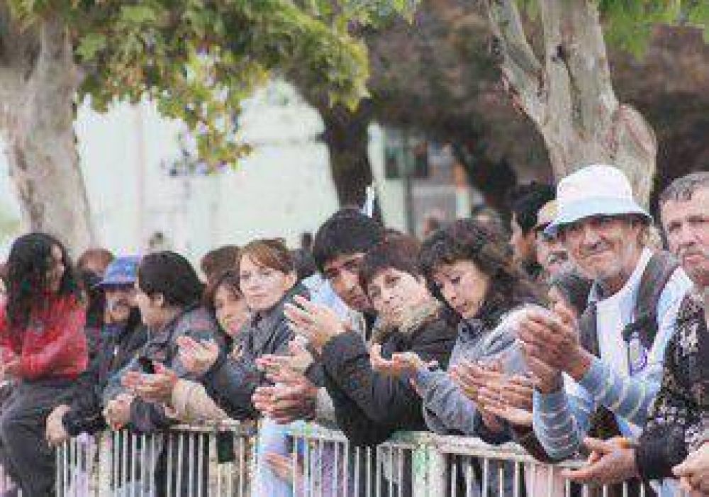 Emotivo acto homenaje a ex combatientes de Malvinas 