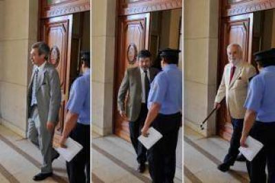 El oficialismo acusar�a hoy a dos magistrados