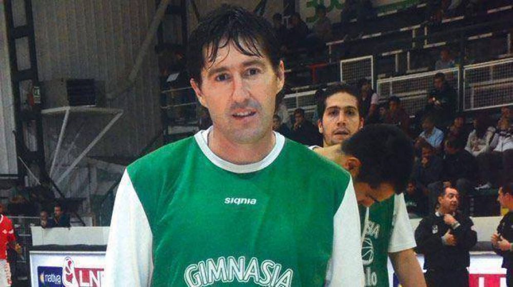 Gimnasia Indalo espera contar con Roberto Gabini el viernes