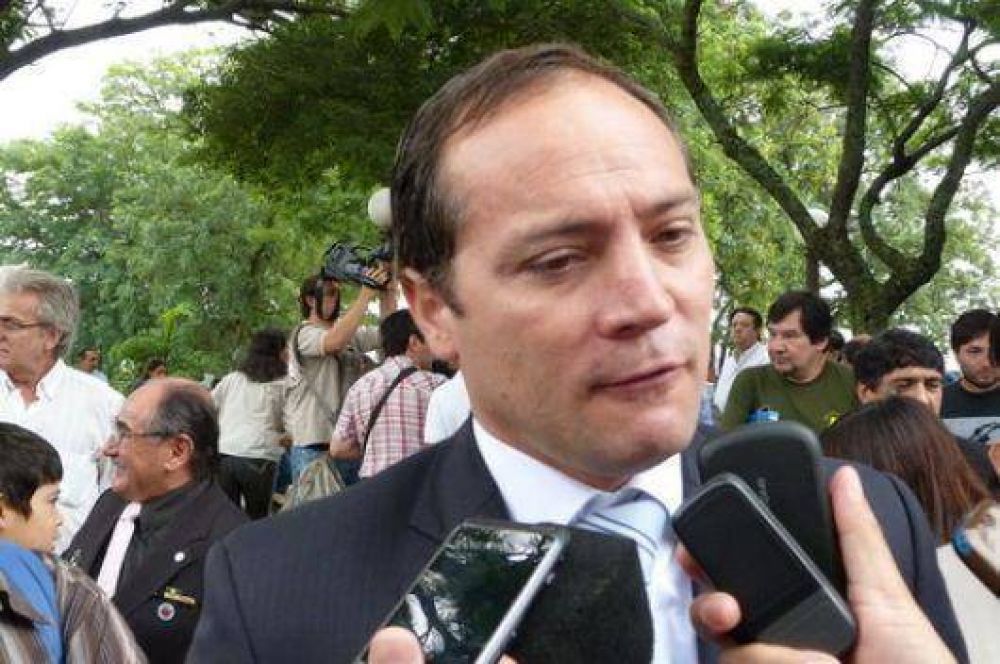 Para Camau Esp�nola, "Colombi siempre quiso destruir la Capital"