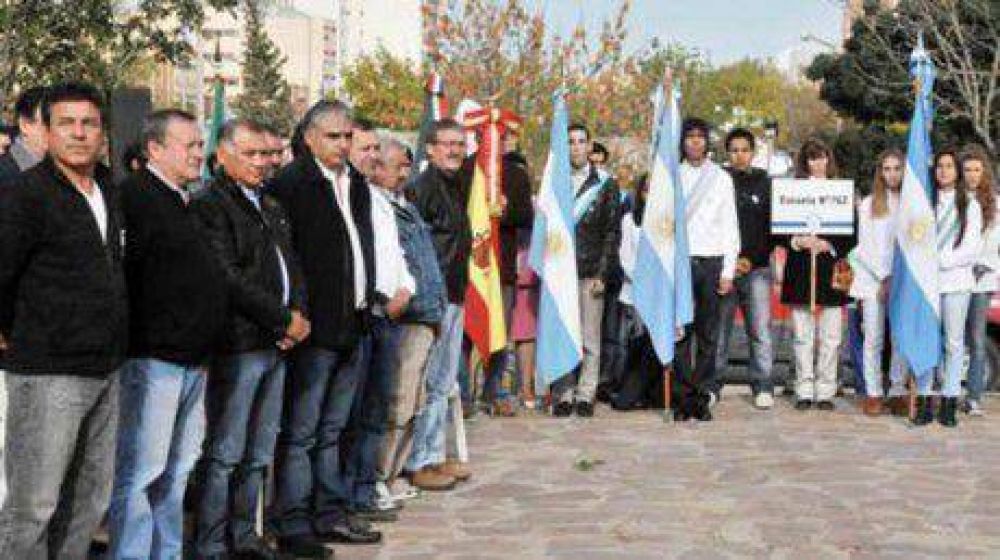 En Trelew, emoci�n y muchos vecinos