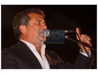 Urribarri critic� a su par de Santa Cruz por �oportunista�