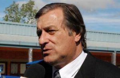 Rozas se reunir� con representantes de C�mara Comercio