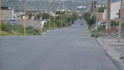 Vecinos exigen la colocaci�n de reductores de velocidad