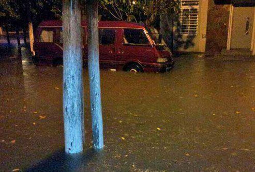 Sesenta familias evacuadas por el temporal